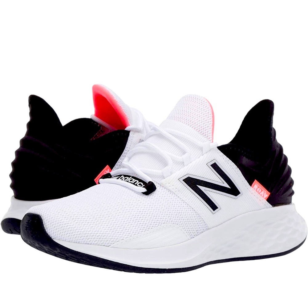 BNIB NEW BALANCE SNEAKERS
